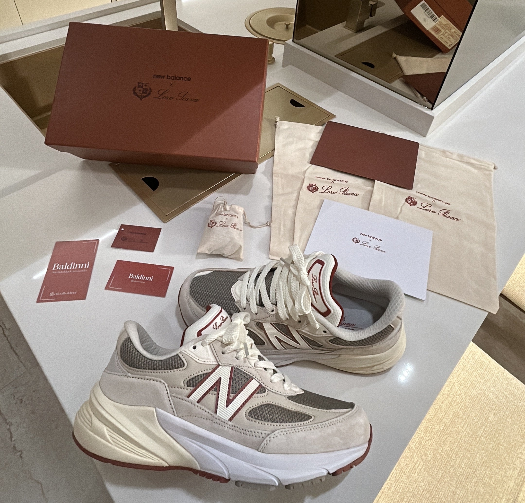 Tênis New Balance X Loro Piana X 990V6
